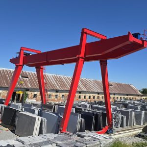 suwnica bramowa 32T u słowackiego kamieniarza